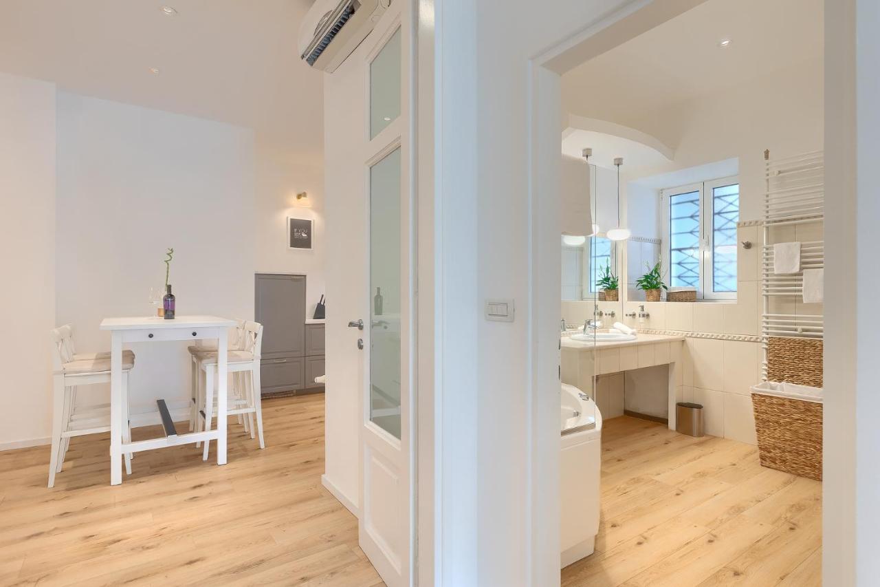 Calafati Apartment With Free Private Parking ริเยกา ภายนอก รูปภาพ
