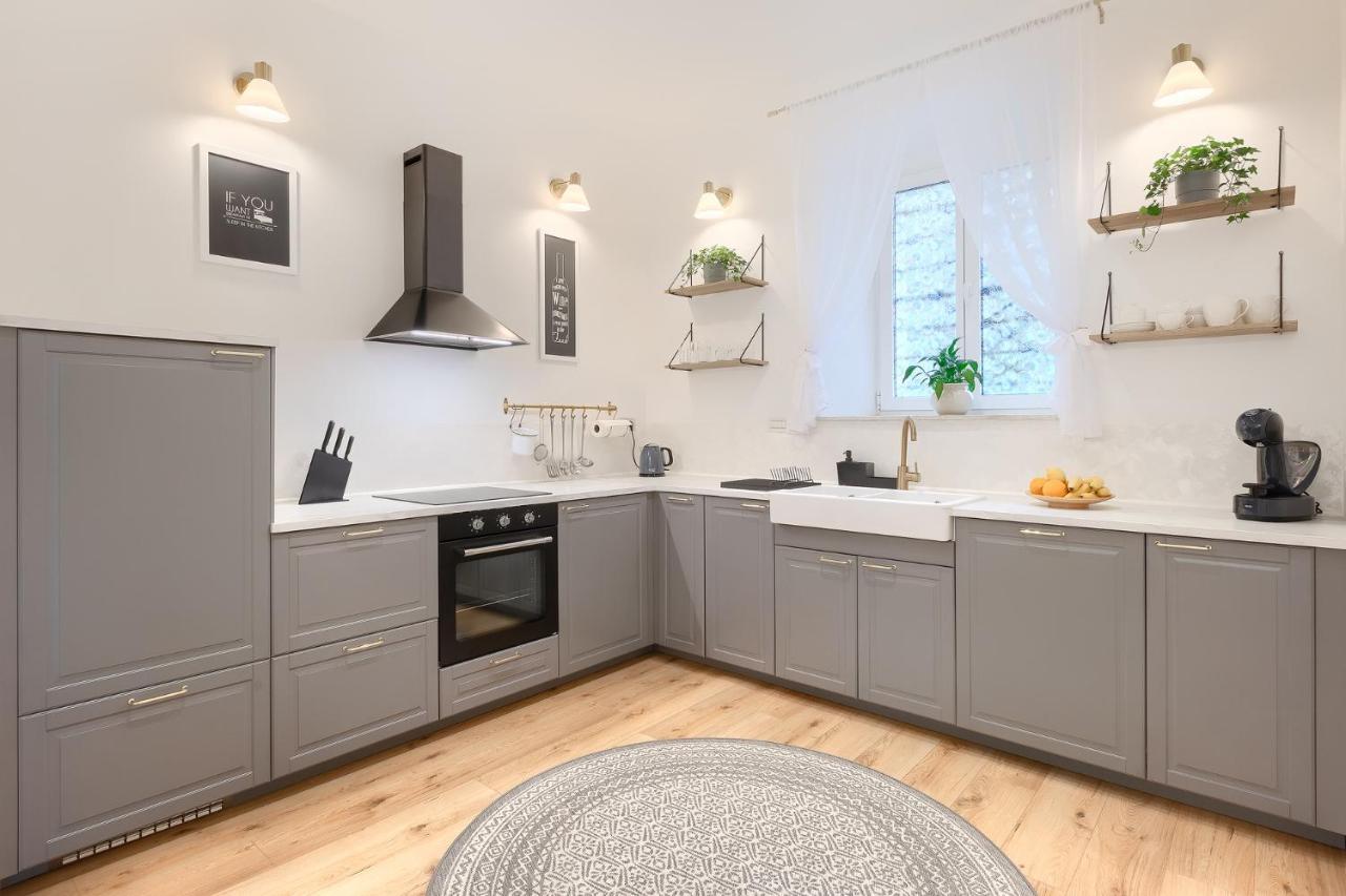 Calafati Apartment With Free Private Parking ริเยกา ภายนอก รูปภาพ