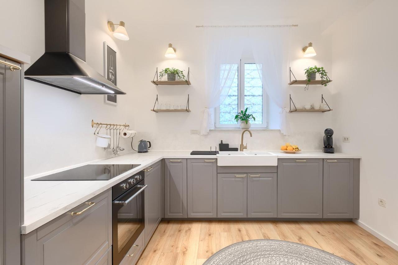 Calafati Apartment With Free Private Parking ริเยกา ภายนอก รูปภาพ