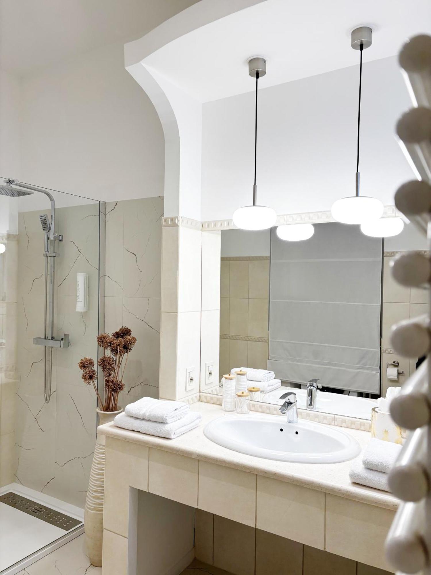 Calafati Apartment With Free Private Parking ริเยกา ภายนอก รูปภาพ
